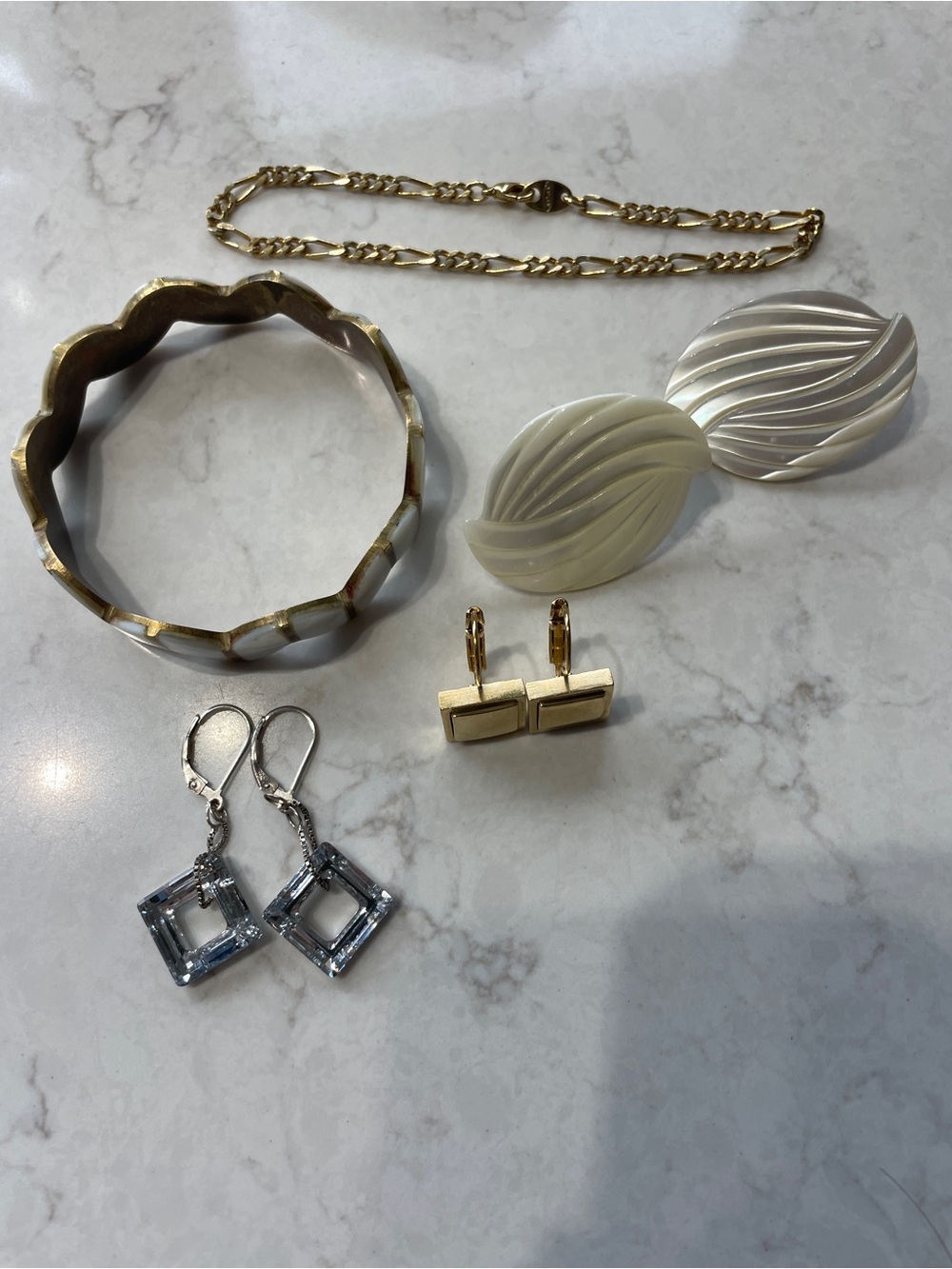 Vintage Gold & Cream Mixed Jewelry Lot
